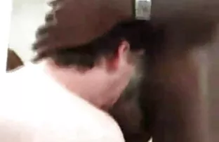 XXX ボインの赤毛が彼女の尻gapedとともに2鶏でそれ 女性 の 為 の エロ ビデオ