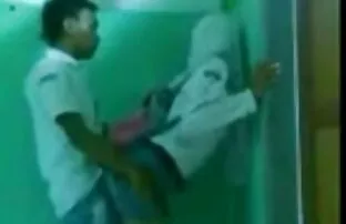 XXX 女の子が肛門性後blowjob 動画 サンプル 女性