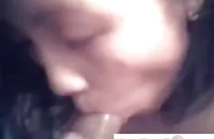 XXX 靴ではひもIを示しています 女性 エッチ ビデオ
